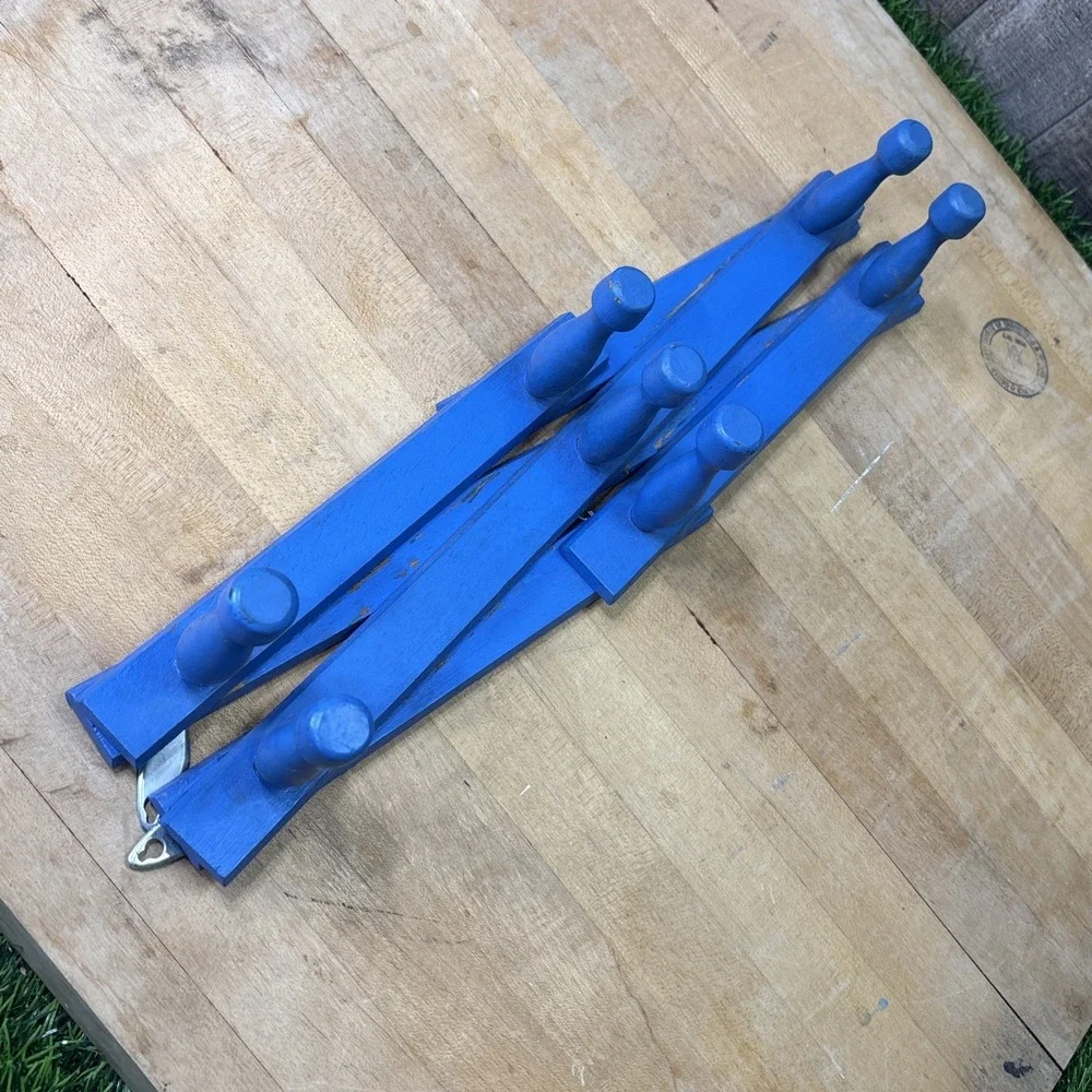 Vintage Blue Wooden Accordion Wall Rack Expandable Peg Coat Hat Decor Rustic